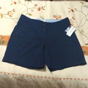 NEW Crown & Ivy Caroline 7" Chino Shorts WOMENS Size 4 Navy